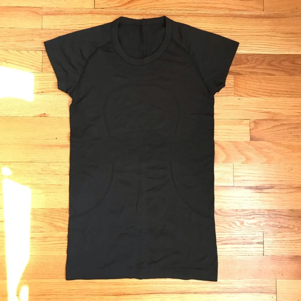 Lululemon Swiftly Tech Black Short Sleeve Shirt 6